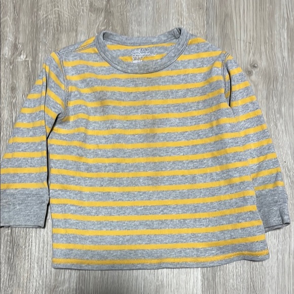 4/$30 Gray and Yellow Striped Kids Shirt - Picture 1 of 1